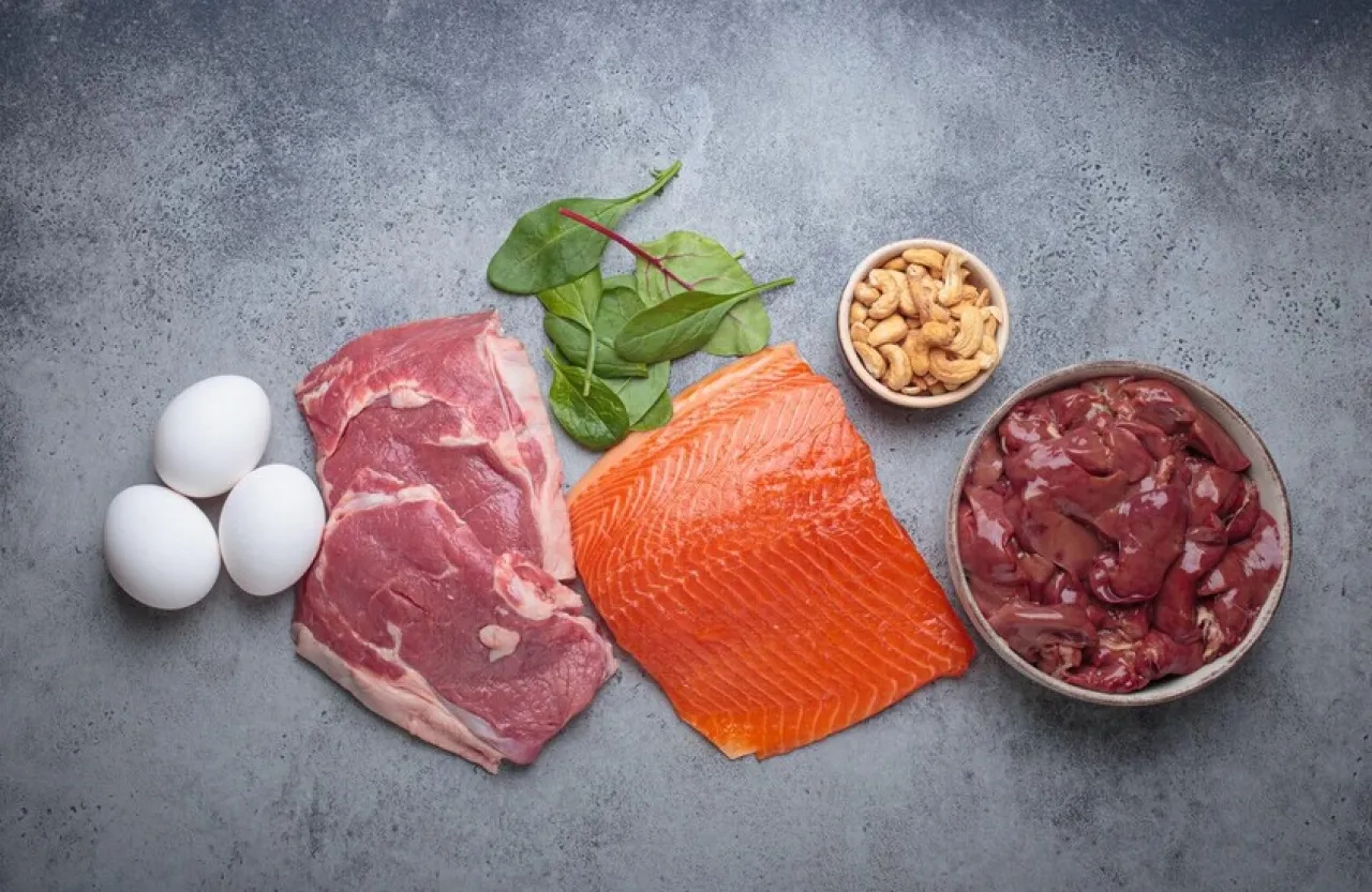 7 علامات صامتة تشير إلى نقص البروتين في نظامك الغذائي