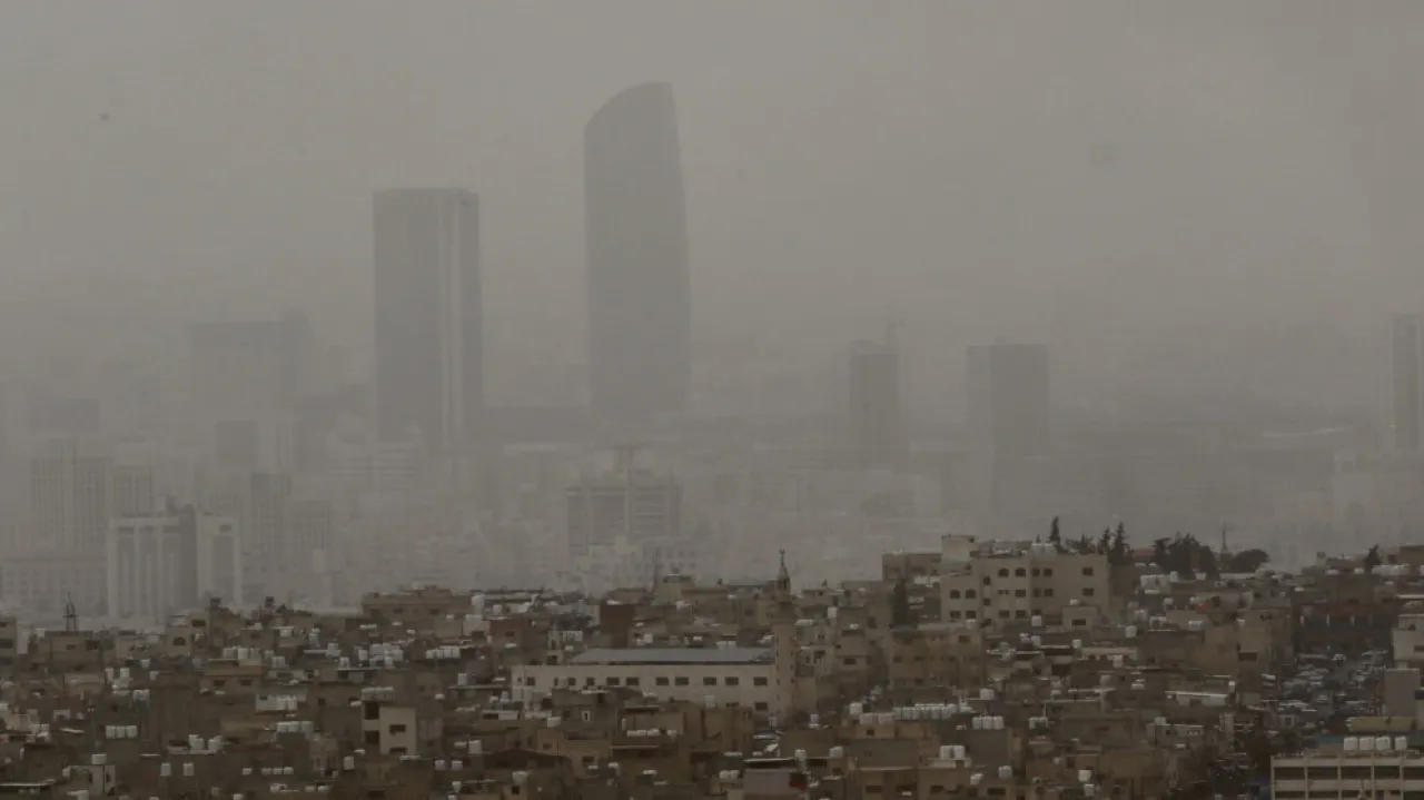 منخفض خماسيني عميق يقترب من الشرق المتوسط ويُحدث تغيّرات على أجواء فلسطين ودول عربية