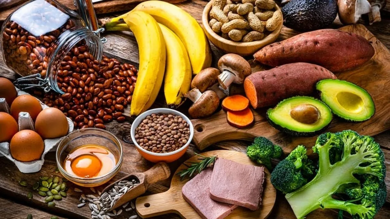 المغنيسيوم وفيتامين B12.. أدوار مختلفة لتعزيز الطاقة