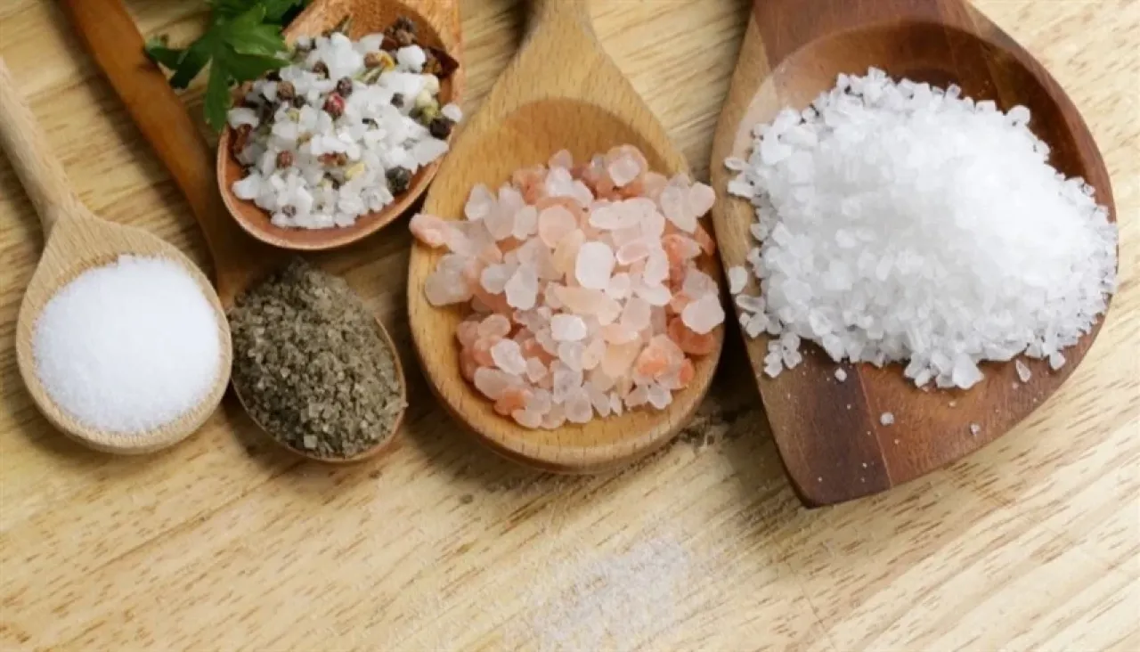 الصوديوم الخفي.. خطر غير مرئي في كوب الماء يهدد ملايين البشر