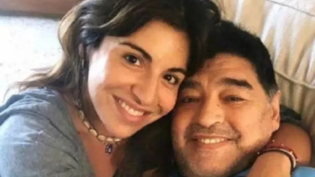 هل تلاعب الأطباء بمارادونا؟ ابنته تكشف الحقيقة في المحكمة