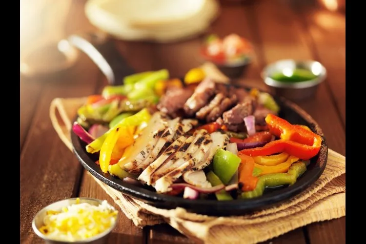 طريقة تحضير فاهيتا الدجاج