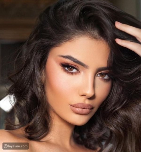 دليل شامل لمكياج العيون البنية: الألوان والتقنيات المناسبة