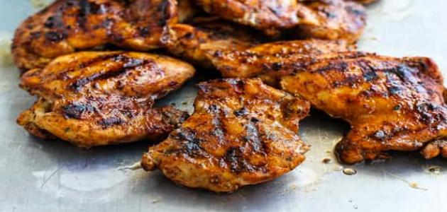 طريقة تحضير الدجاج المشوي بالتوابل الشهية: خطوات سهلة ولذيذة
