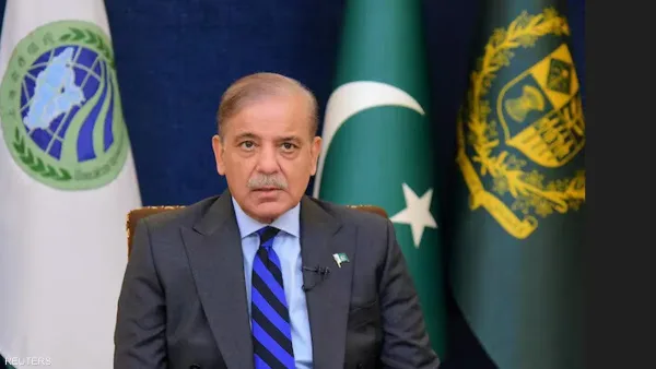 رئيس وزراء باكستان يستقبل عراقجي في إسلام آباد