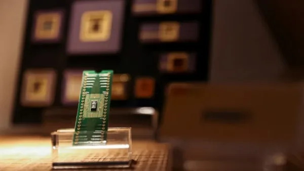 أسرع هواتف 2026.. سباق المعالجات يشتعل بين Snapdragon وDimensity