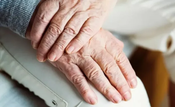 4 عادات بسيطة لشيخوخة بلا مشاكل صحية