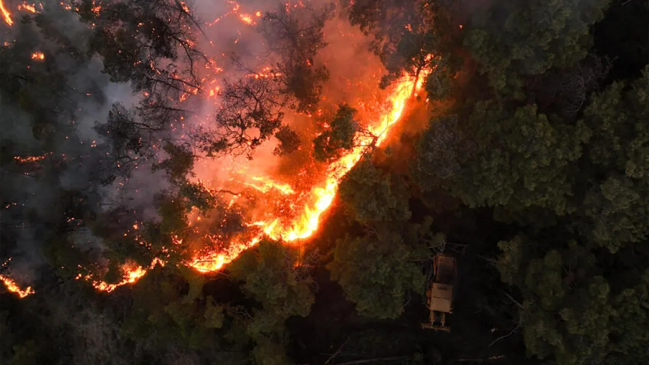 دون ماء أو كيماويات.. تقنية ثورية لإخماد الحرائق عبر الصوت