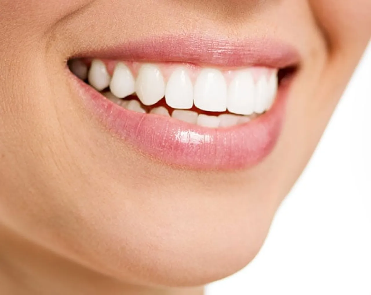 أطعمة مفيدة وأخرى ضارة للأسنان