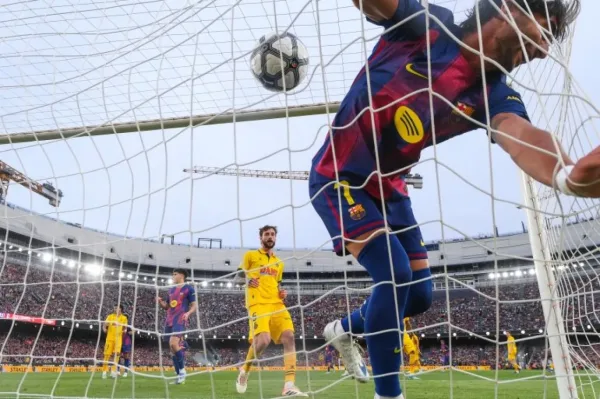 برشلونة والدوري الإسباني: متى يتوج بالبطولة؟