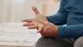علامات مبكرة لمرض باركنسون قد لا يُلاحظها الناس.. تعرَّف عليها