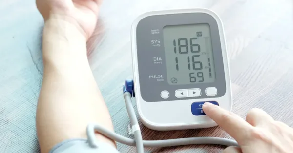 4 مشروبات في منزلك تحميك من ارتفاع ضغط الدم
