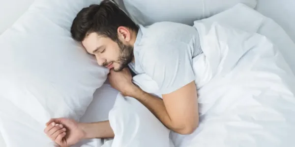 وداعاً لقاعدة الـ8 ساعات.. كشف المعايير الحقيقية للنوم الصحي
