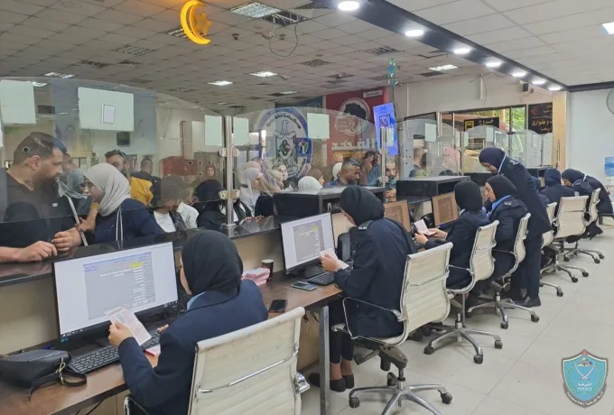 تنقل أكثر من 25 ألف مواطنعبر معبر الكرامة الأسبوع الماضي، فيما أوقفت الشرطة 41 مطلوباً للقضاء.
