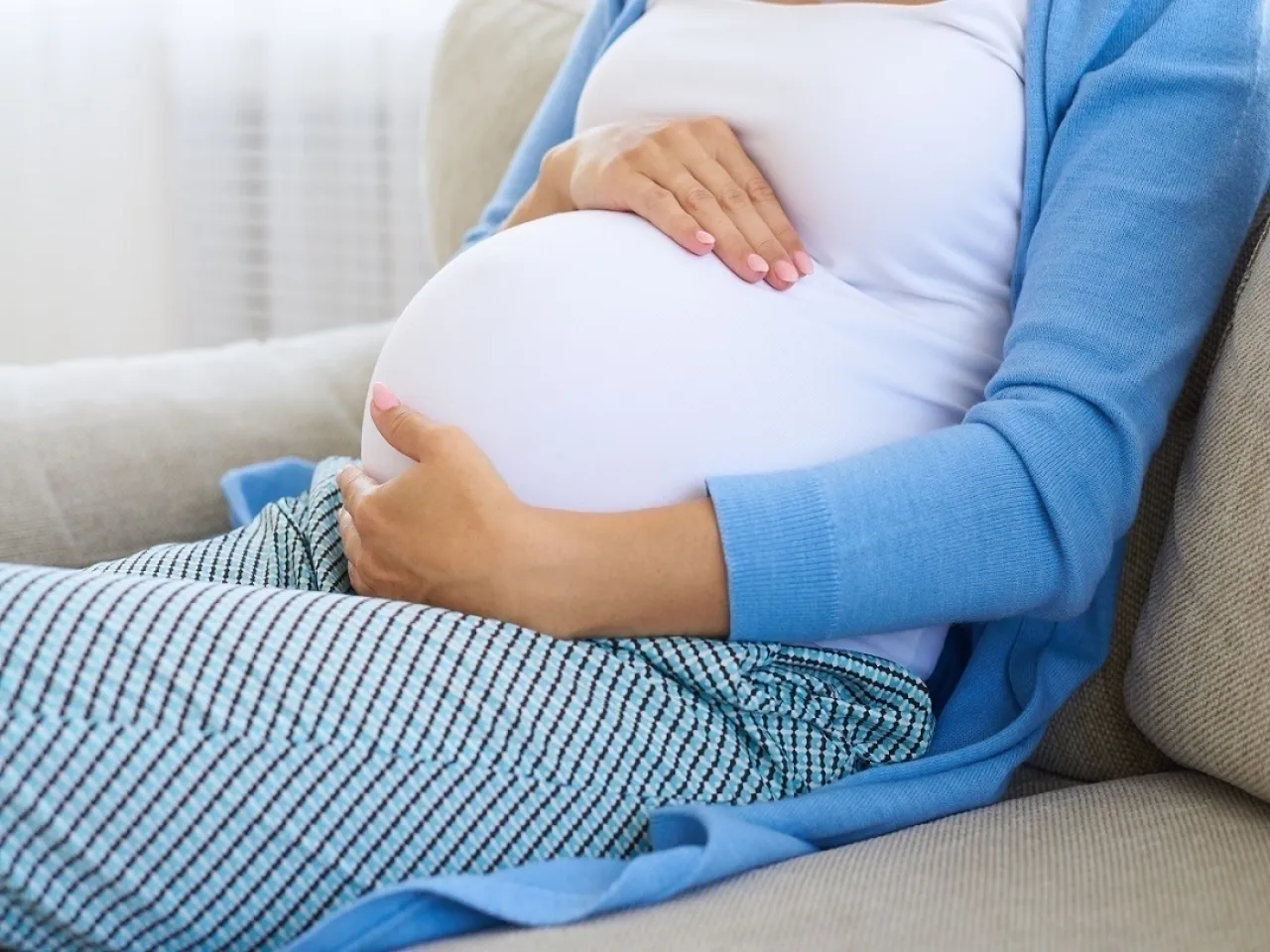 كيف تنتقل (عدوى التثاؤب) من الأم إلى جنينها داخل الرحم؟