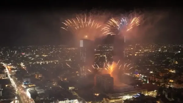 عمّان تتزين بعرض ألعاب نارية بعيد الاستقلال الـ80