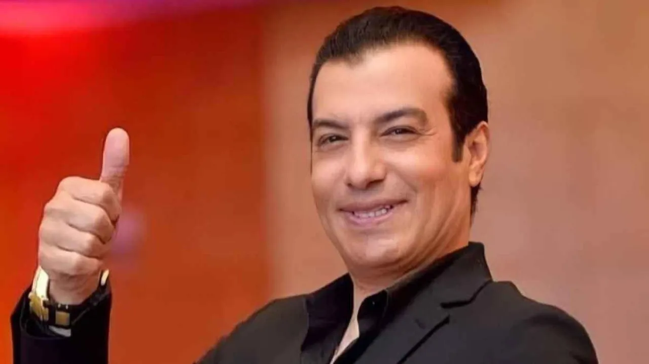 الدكتور يغني في عمان ملهمش في الطيب ثالث ايام العيد