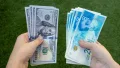 إلى أين يتجه سعر صرف الدولار مقابل الشيكل؟ خبير مالي يجيب