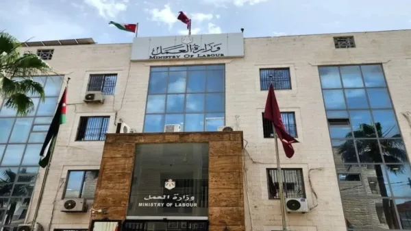 العمل: 72 ألف تصريح عمل ساري المفعول بالقطاع الزراعي وهو الأكثر تسربا
