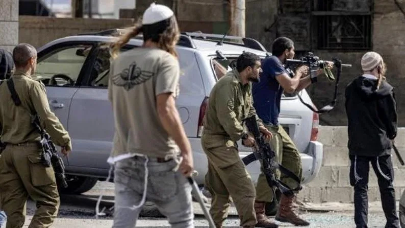 مستوطنون يخربون خط مياه شرق القدس المحتلة