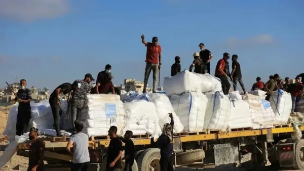 الاحتلال يوقف دخول المساعدات إلى غزة حتى إشعار آخر