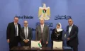 برعاية رئيس الوزراء: توقيع اتفاقيات منح بنحو 10 ملايين دولار لدعم مشاريع البنية التحتية والصحة والترميم