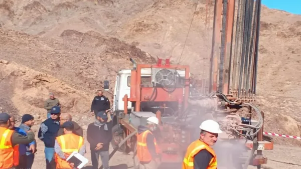 الطاقة النيابية: الأردن يقف على أعتاب نهضة استثمارية كبرى في قطاعي الطاقة والتعدين