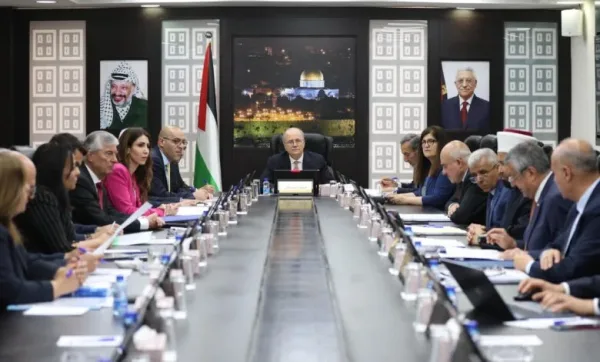 مجلس الوزراء: العمل جارٍ على تأمين دفعة على حساب الراتب للموظفين العموميين خلال الأسبوع المقبل