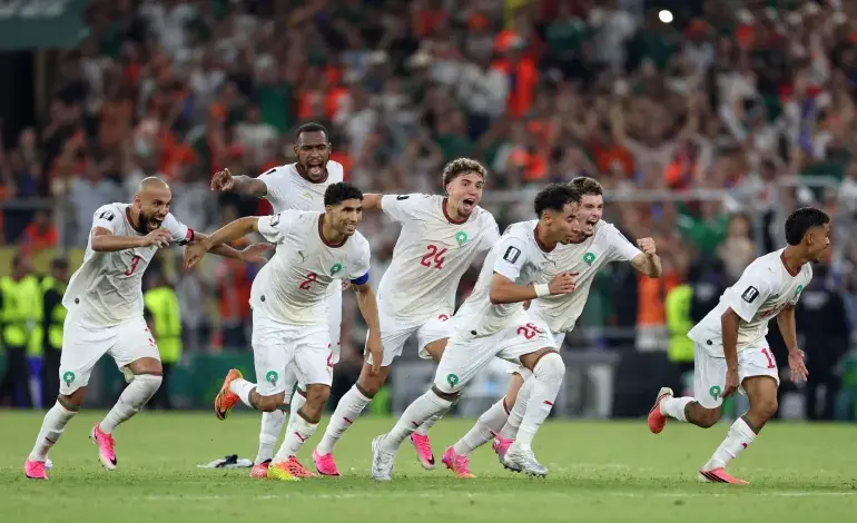 بعد مباراة مجنونة: المغرب تهزم هولندا وتتأهل إلى دور الـ16