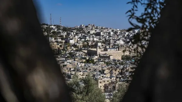 الجيش يصنف 140 موقعا أثريا في الخليل مواقع “إسرائيلية”