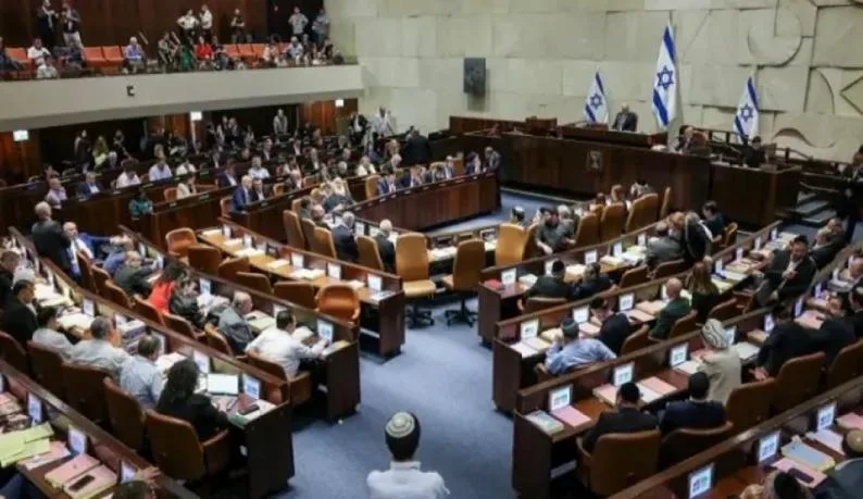 الكنيست يصادق على تجميد مبالغ إضافية من أموال المقاصة الفلسطينية