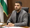 قال مدير الاتصال الحكومي محمد أبو الرب إن الحكومة تبذل جهوداً متواصلة لتأمين دفعة جديدة من رواتب الموظفين، في ظل استمرار احتجاز أموال المقاصة.