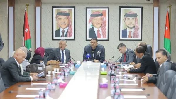 الاقتصاد والاستثمار النيابية تناقش عملية دمج المؤسستين العسكرية والمدنية
