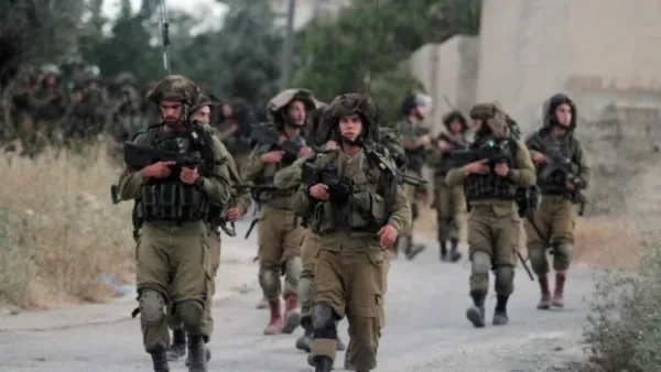 الجيش يصعد عدوانه في الضفة.. اقتحامات واعتقالات مع تعزيزات عسكرية
