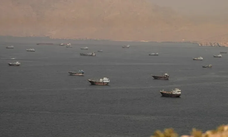 إيران: فتح مضيق هرمز مرهون بموافقة واشنطن على شروطنا