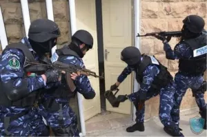 الشرطة تحرر امرأة وابنتها بعد أقل من ساعة من اختطافهما