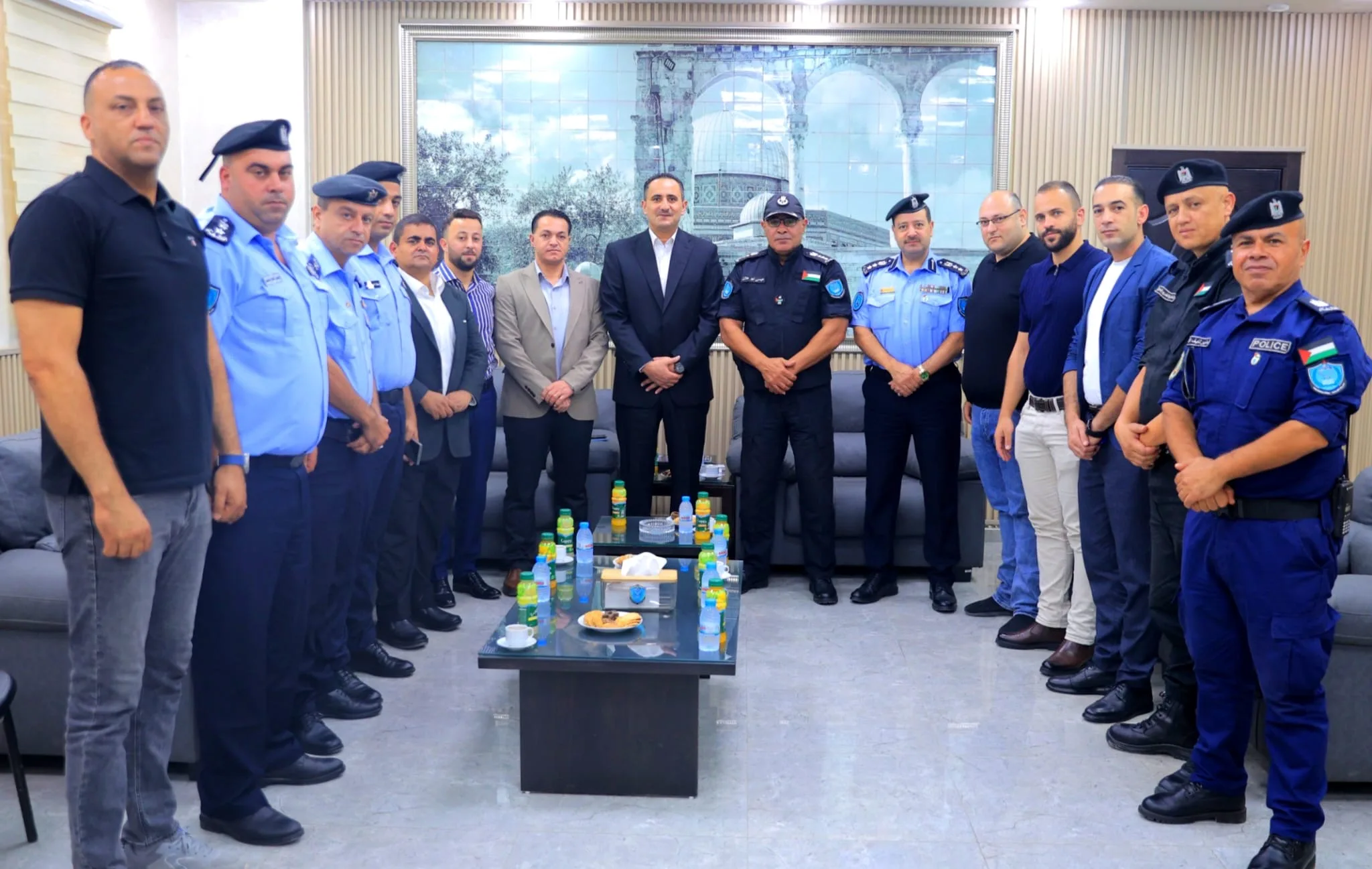 وفد المستشفى الميداني الأردني (11) يزور شرطة نابلس ويثمن جهودها