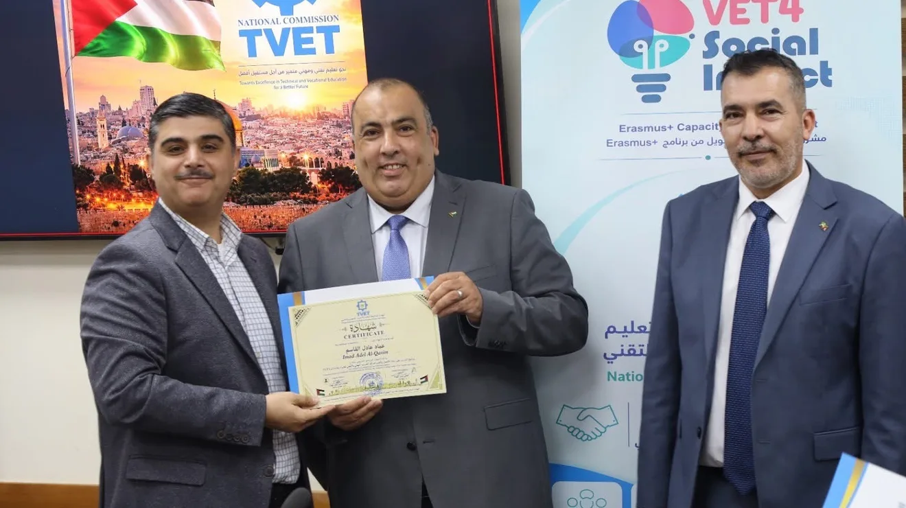 مشروع "تكوين" في جامعة النجاح يفوز ضمن برنامج Entrecove