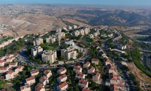 مخططات استيطانية هدامة لتقطيع أوصال الضفة ومناطقها الحضرية