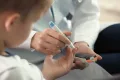 ماذا يحدث لأطفال السكري عند تقليل الكربوهيدرات في طعامهم؟