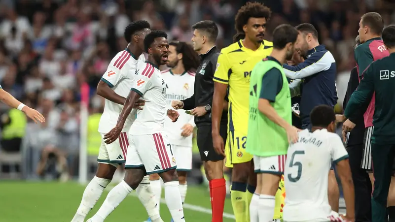 بسبب شد الشعر.. فينيسيوس مهدد بالغياب عن الكلاسيكو
