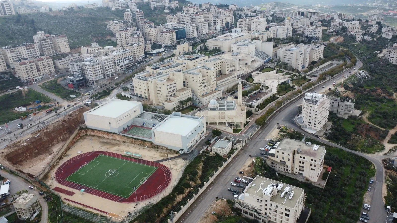جامعة النجاح الوطنية تتربع على قمة التميز البحثي الفلسطيني لعام 2026 وتستحوذ على أكثر من 40% من علماء فلسطين المدرجين ضمن أفضل 2% عالمياً