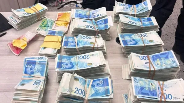ألزمتها برد متحصلات بقيمة 33,053 دولارا أميركيا و334,500 شيقل .. محكمة جرائم الفساد تحكم بالأشغال الشاقة 3 سنوات على مدانة بالاختلاس الجنائي