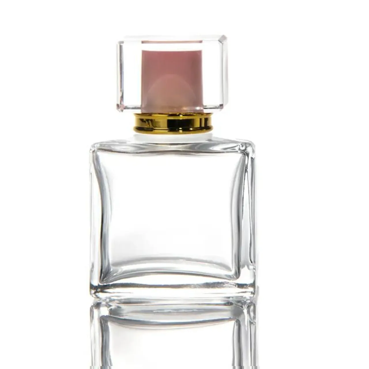 الحبس لإسرائيلية سرقت زجاجة عطر في مطار أردني