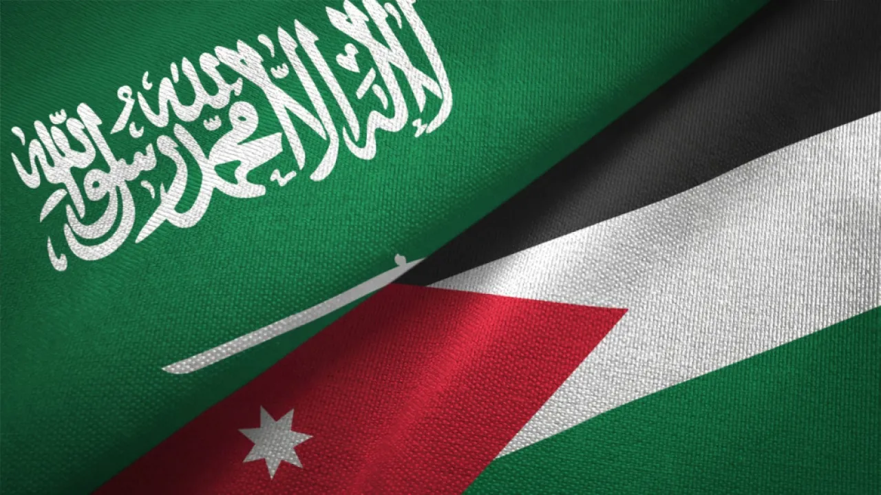 الصفدي يؤكد تضامن الأردن ووقوفه مع السعودية لحماية أمنها وسيادتها