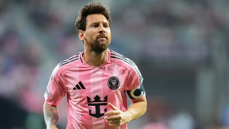 رئيس برشلونة السابق مهاجماً ميسي: من تظن نفسك؟