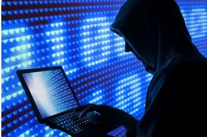 "فايننشال تايمز": شركة إسرائيلية تستغل إعلانات الإنترنت لاختراق الهواتف والكمبيوتر