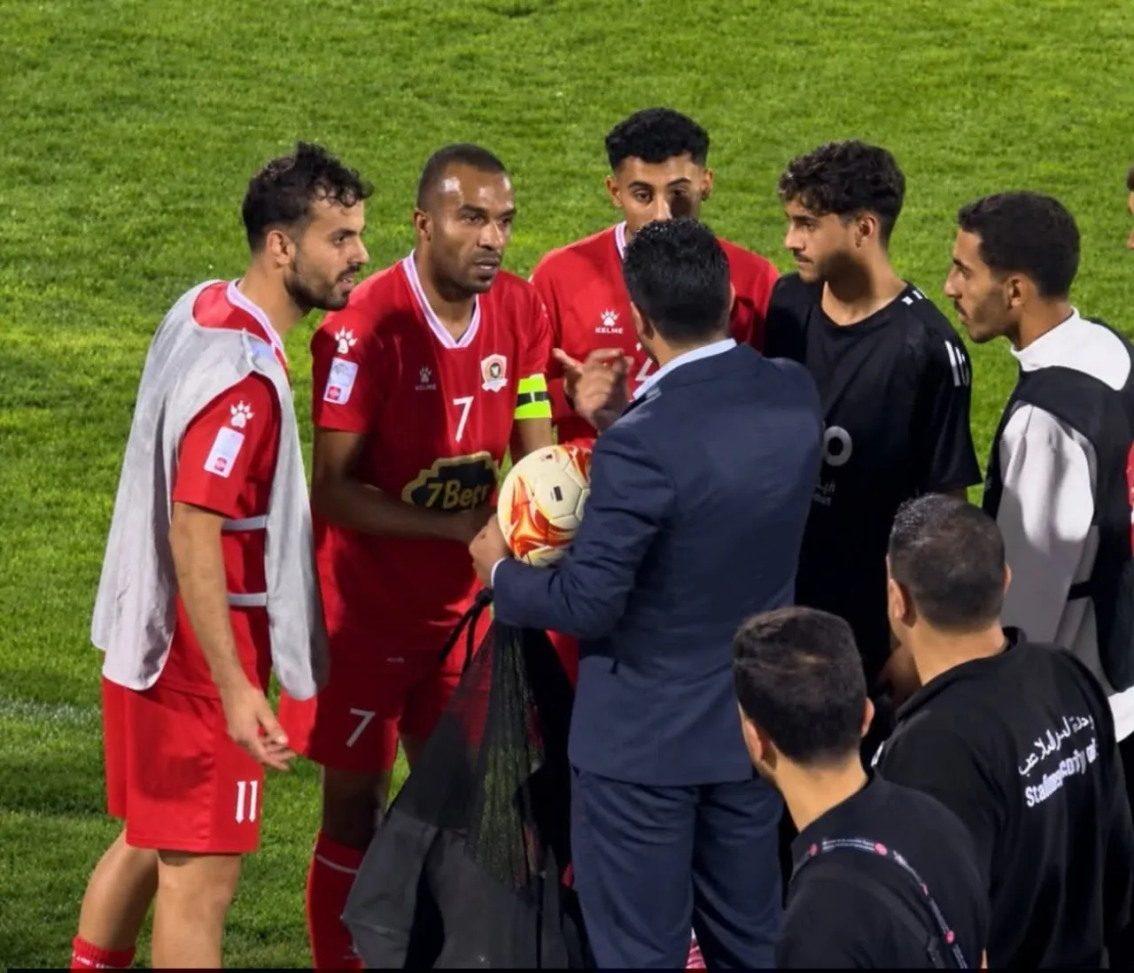ياسين البخيت يخطف الأضواء.. من كرة الهاتريك إلى صدارة الهدافين