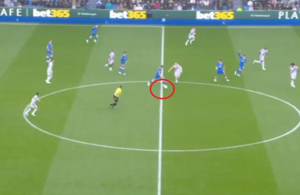 دييغو غوميز يسجل هدف الموسم في الدوري الإنجليزي