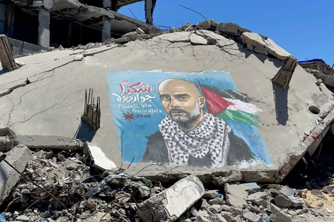 غوارديولا: إسرائيل قتلت أكثر من 74 ألفا بغزة وتعرقل دخول المساعدات الإنسانية - فيديو
